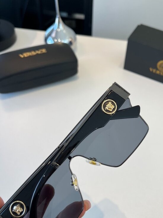 Versace Fashion Sunglasses for Shaping Your Face Shape main image 7